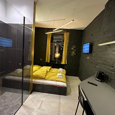 Darkhouse Gold * Łódź